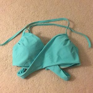 (34DD)Victoria’s Secret Wrap Bikini Top